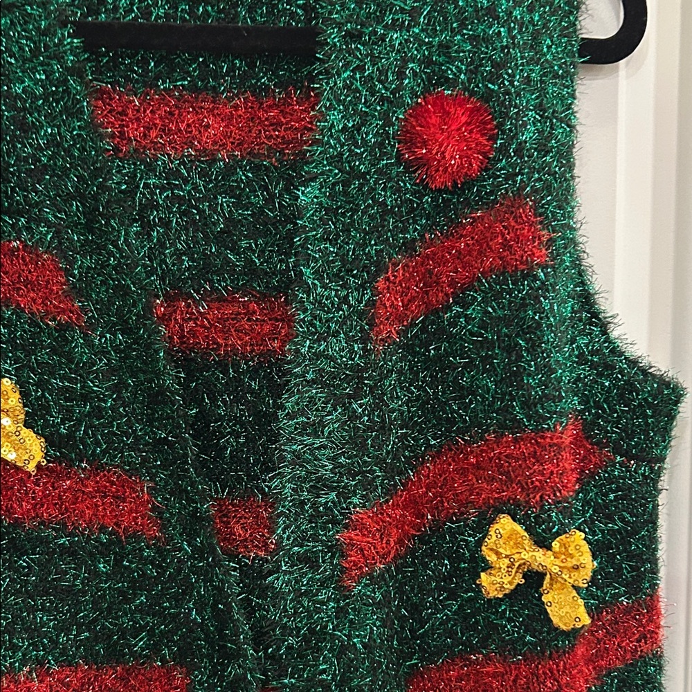 The Grinch’s Perfect Green and Red Vest